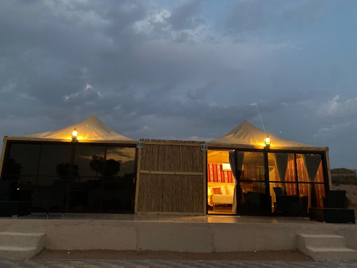 Bedouin Oasis Desert Camp- Ras Al Khaimah Bagian luar foto